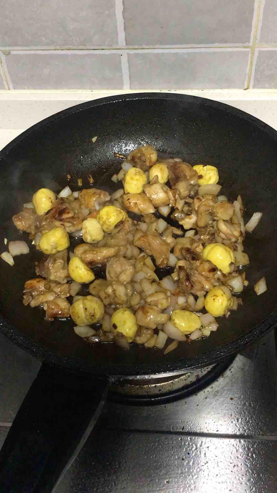 咖喱板栗燒雞的做法-咖喱味煮菜譜