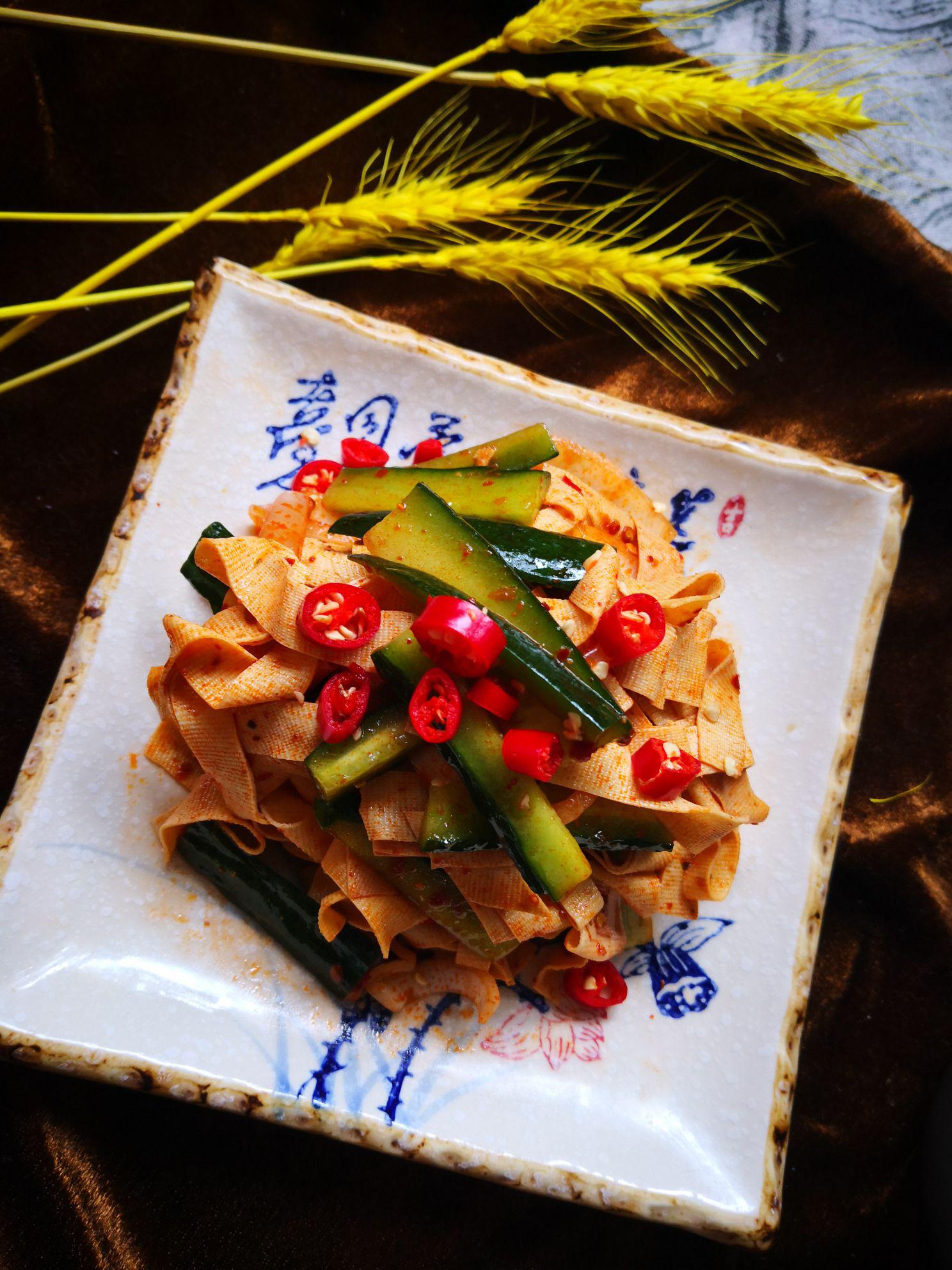 圓蔥干豆腐黃瓜條的做法-香辣味拌菜譜