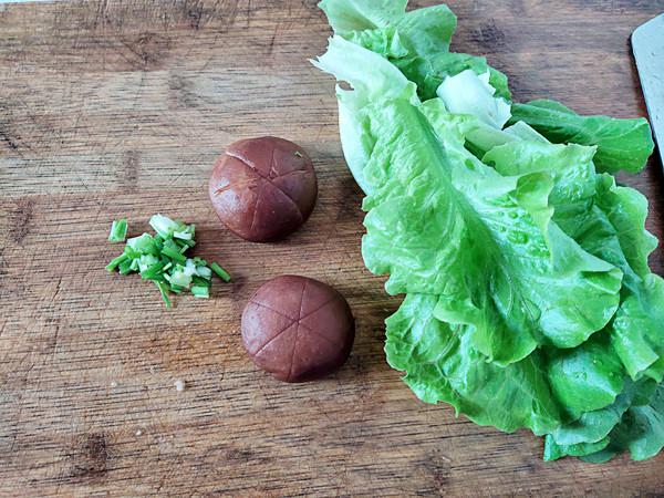 香菇煎蛋面的做法-咸鮮味煮菜譜