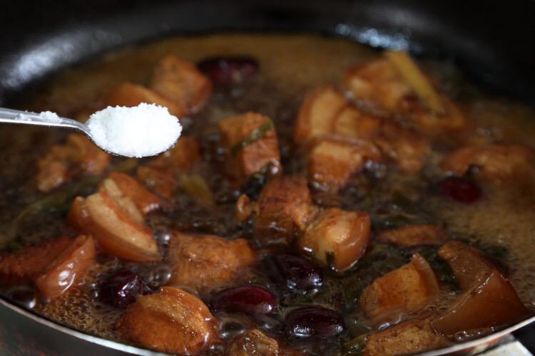 豆芽豆腐果燒五花肉的做法-家常味燒菜譜