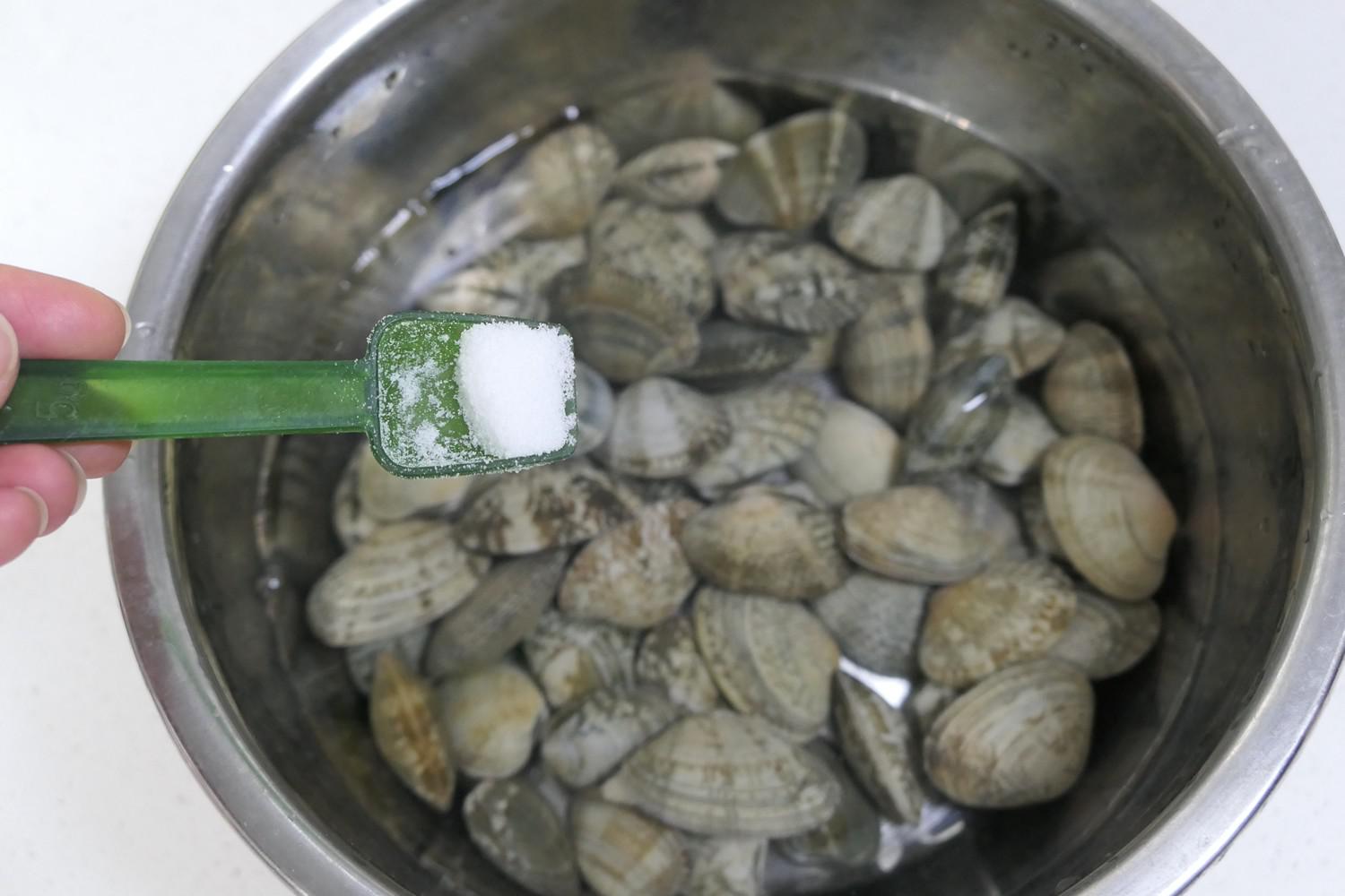 花甲鮮蝦焗粉絲的做法-香辣味烤菜譜