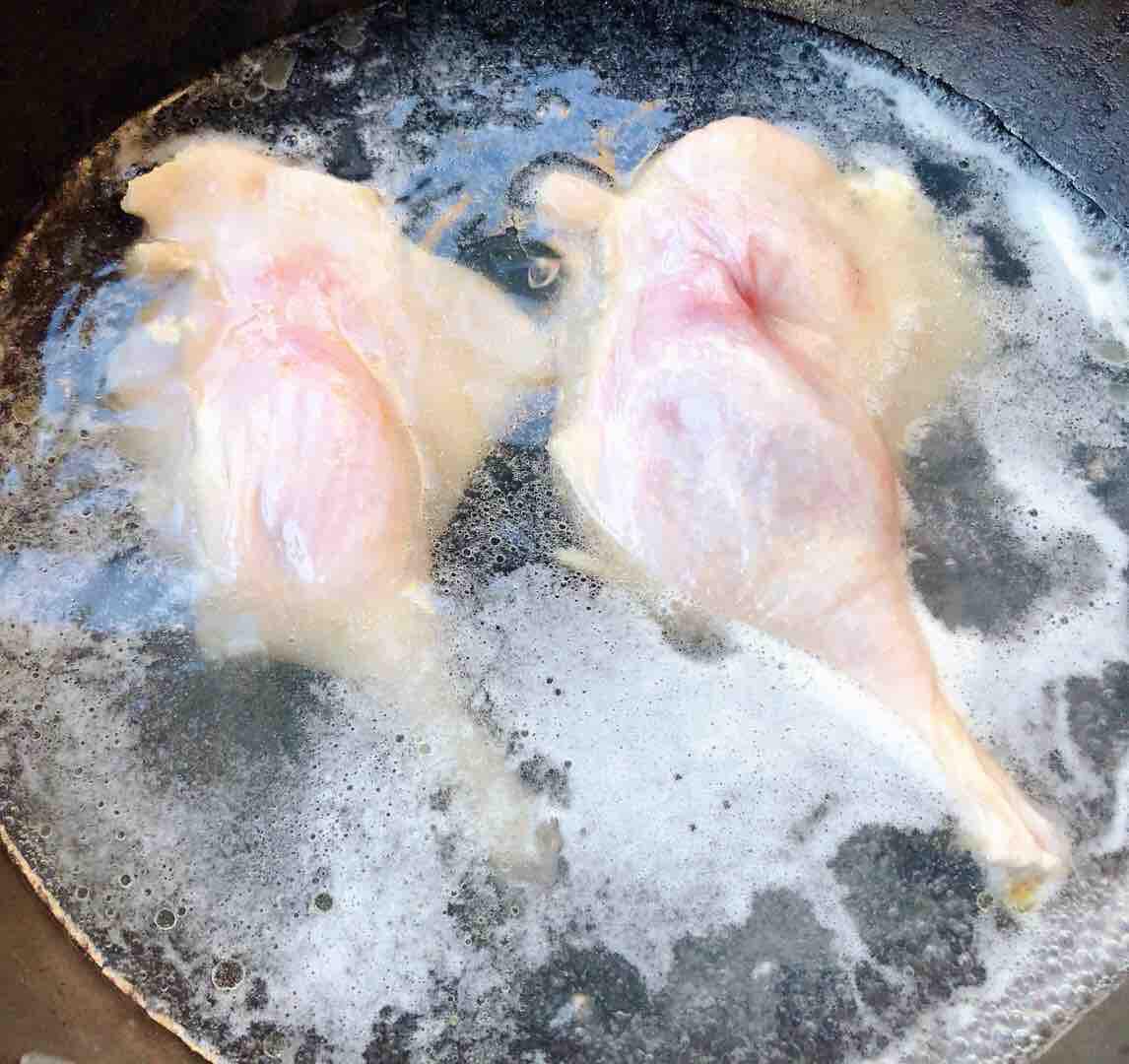 紅燒鴨腿的做法-咸鮮味燒菜譜