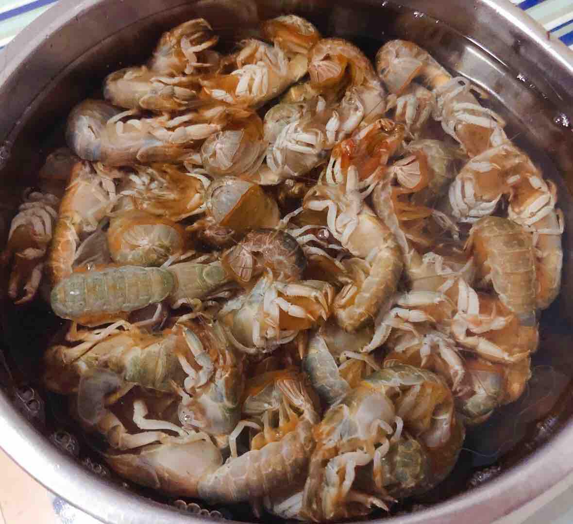 辣爆螻蛄蝦的做法-香辣味炒菜譜