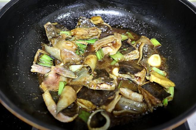 老板魚燉豆腐的做法-蒜香味燉菜譜