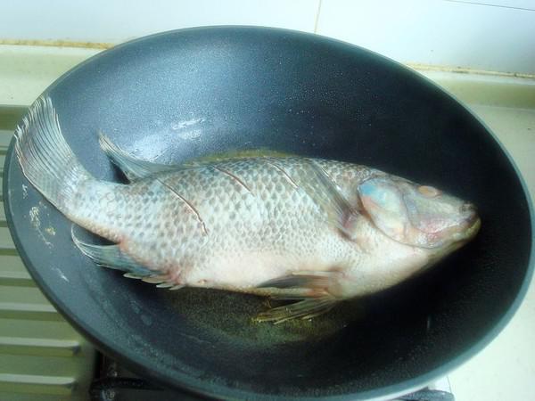 干燒羅非魚的做法-咸鮮味燒菜譜