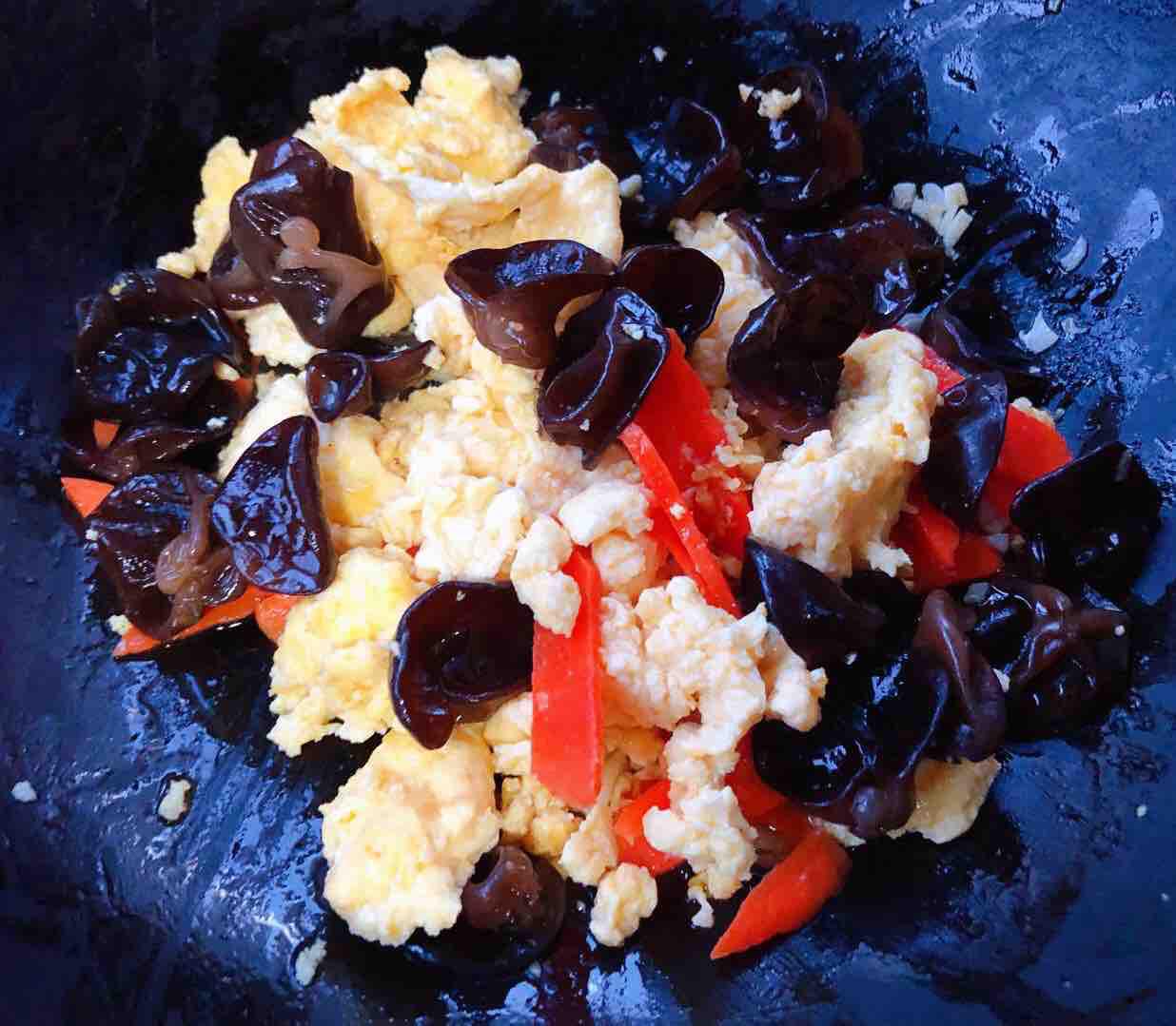 菠菜木耳炒雞蛋的做法-家常味炒菜譜