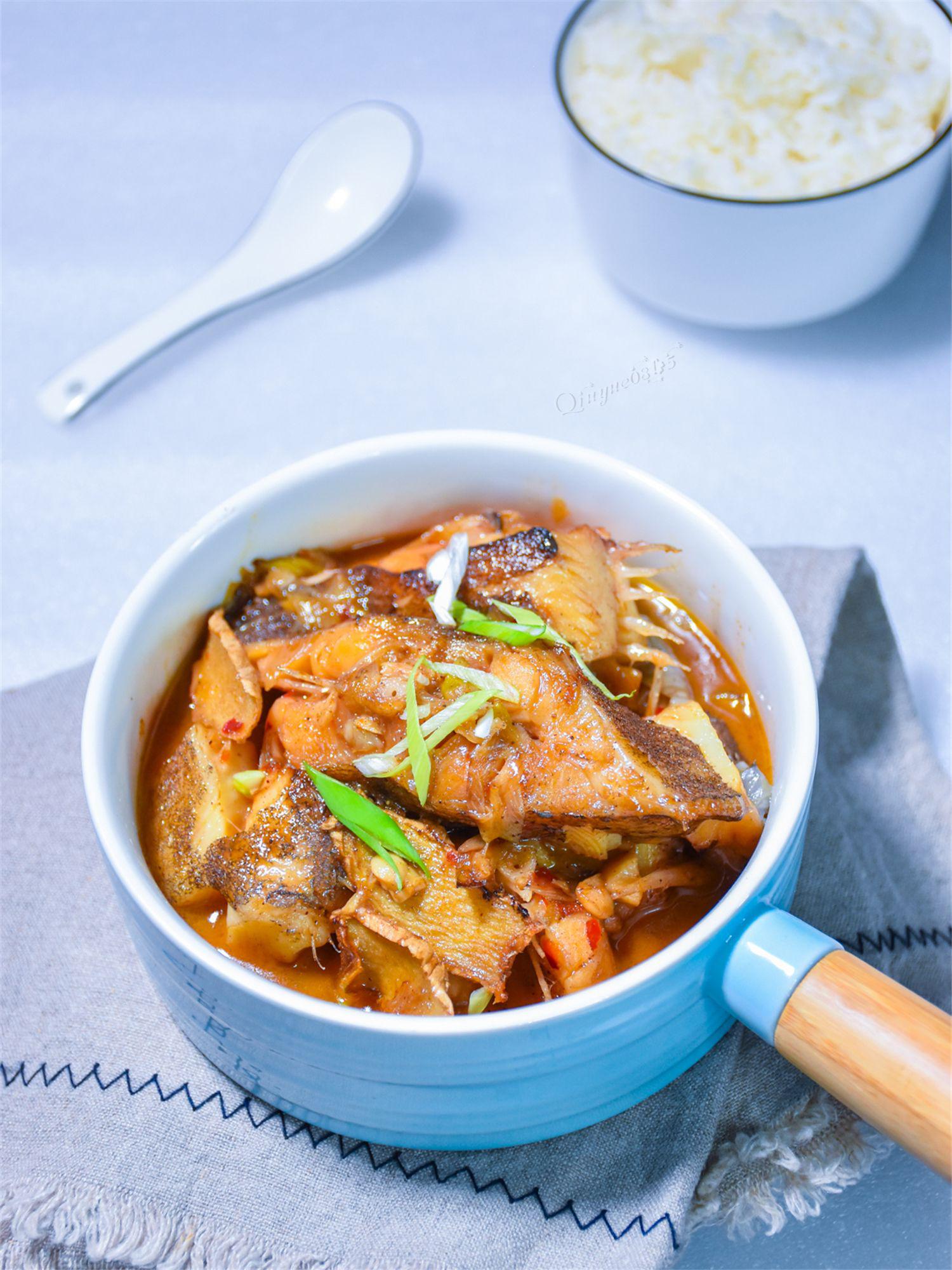 燉魚塊兒的做法-咸鮮味燉菜譜