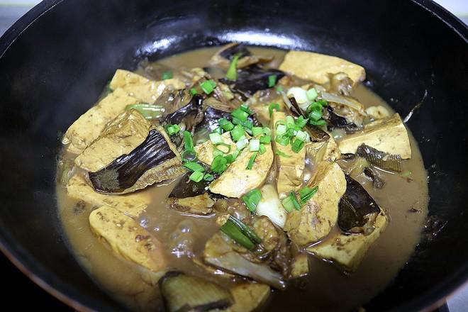 老板魚燉豆腐的做法-蒜香味燉菜譜