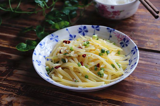 香脆醋溜土豆絲的做法-家常味炒菜譜