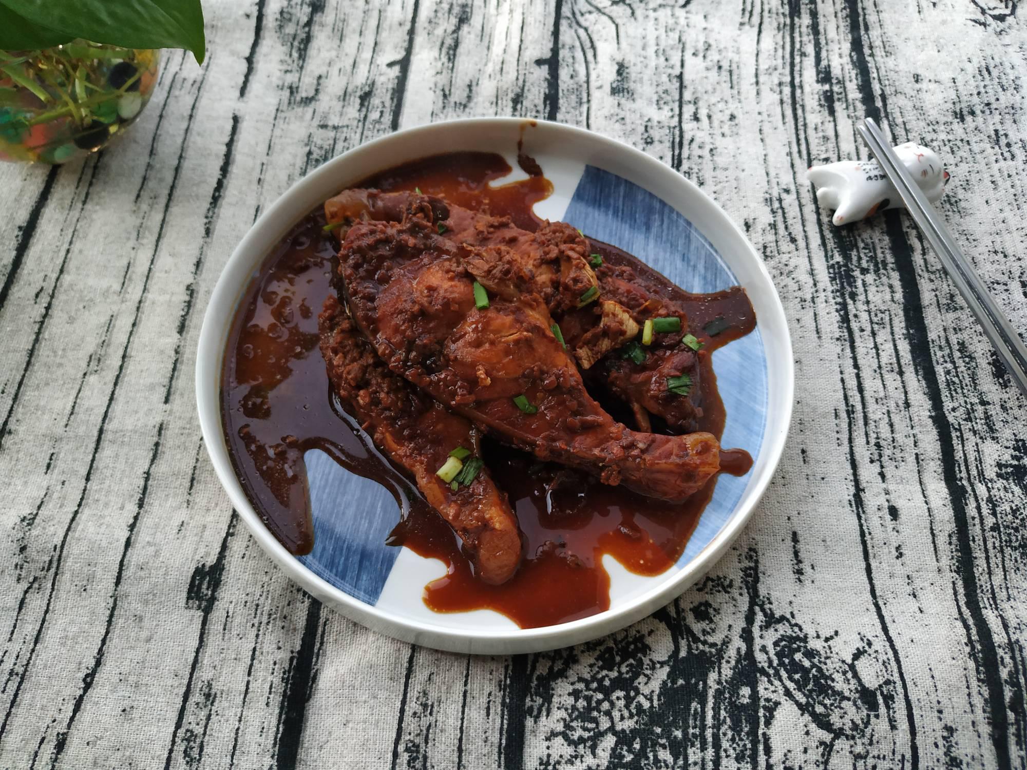 醬燒青魚的做法-醬香味燒菜譜