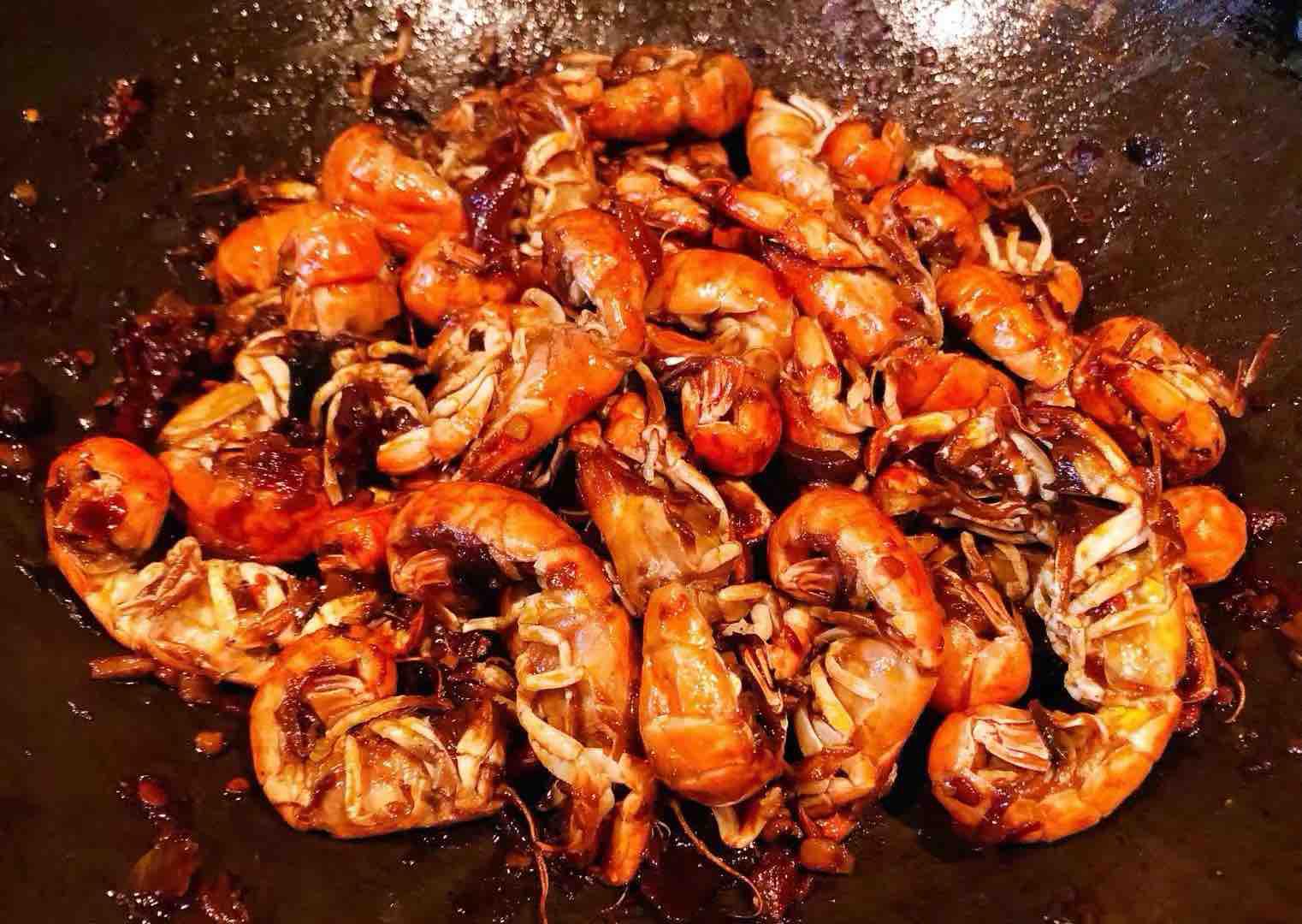 辣爆螻蛄蝦的做法-香辣味炒菜譜