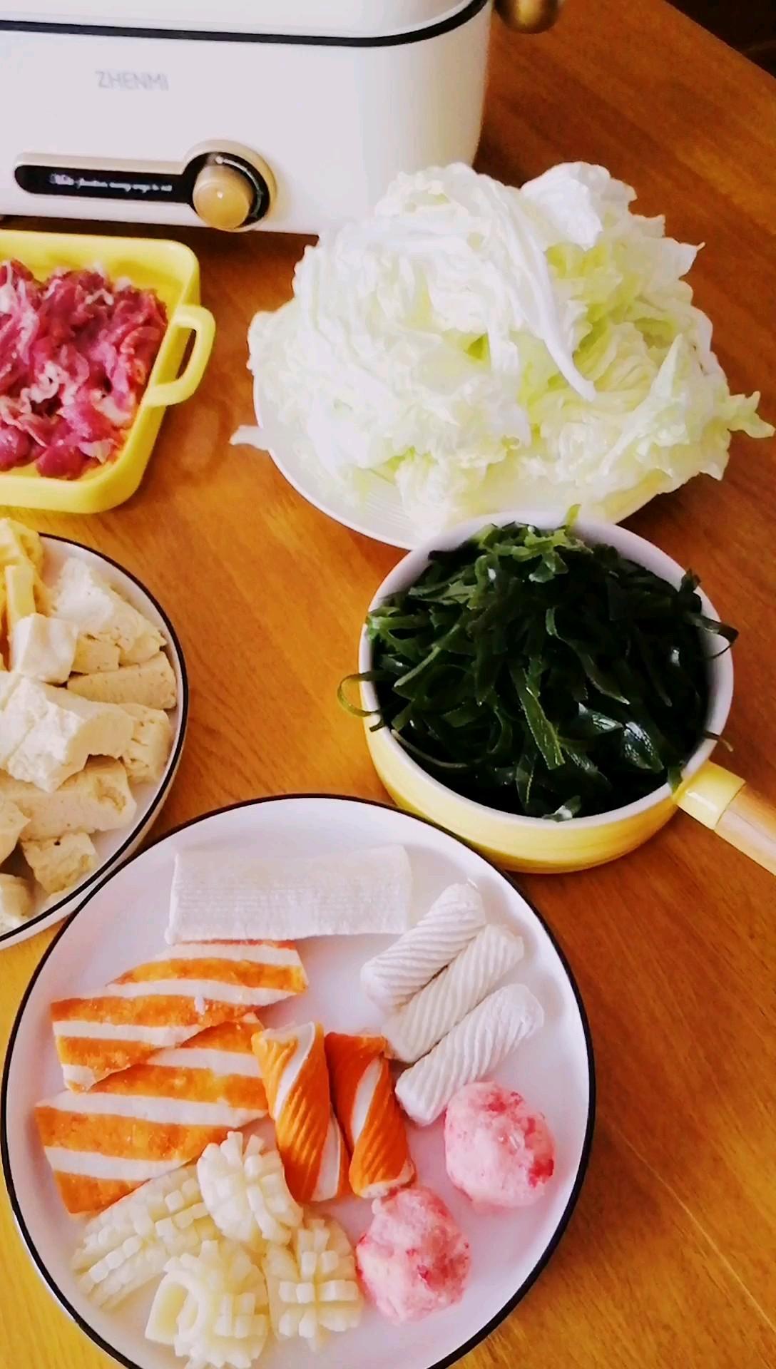 羊肉什錦火鍋的做法-咸鮮味煮菜譜