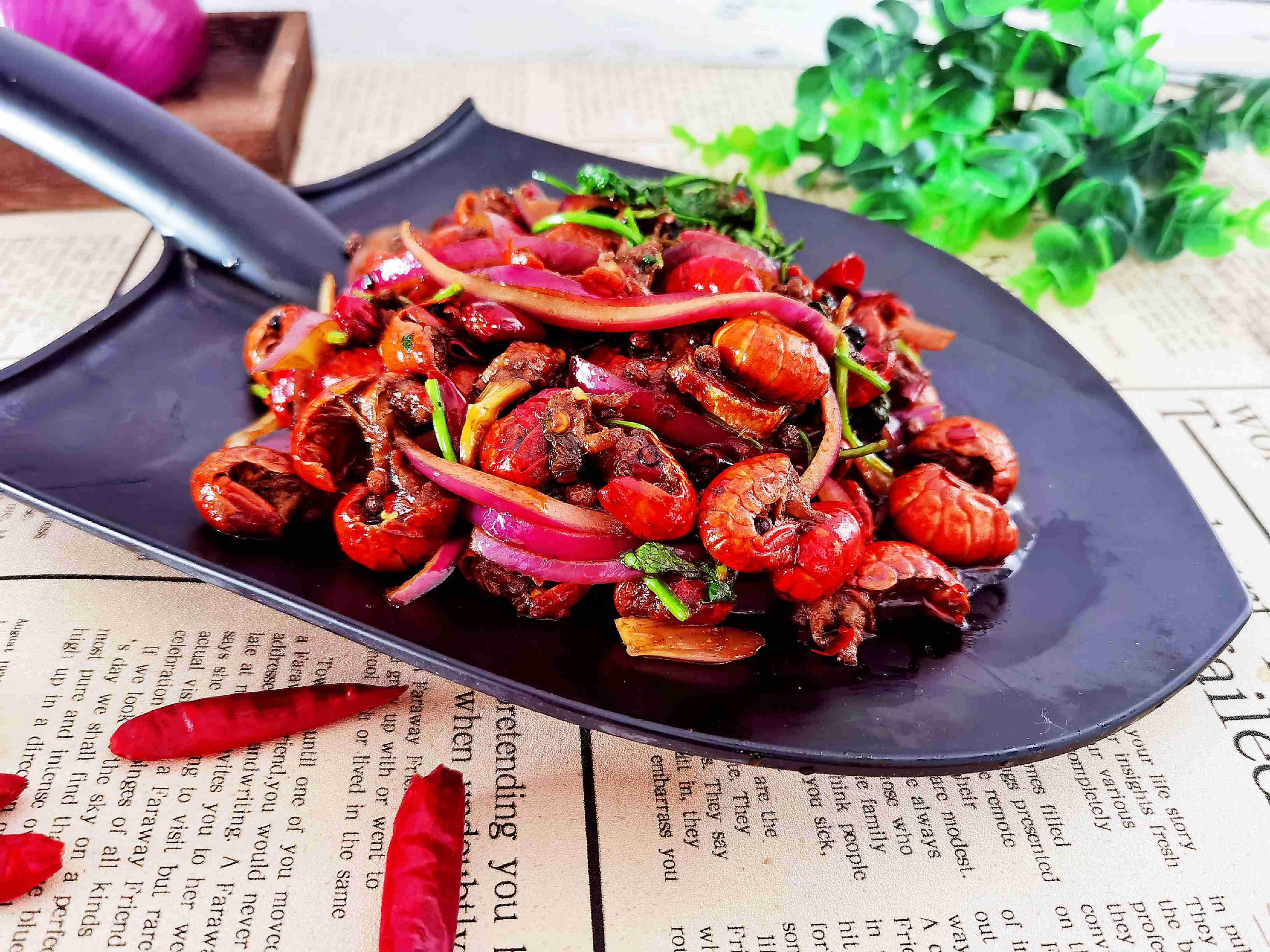 3斤蝦尾炒1大盤，麻辣鮮香下酒又下飯的做法-香辣味炒菜譜