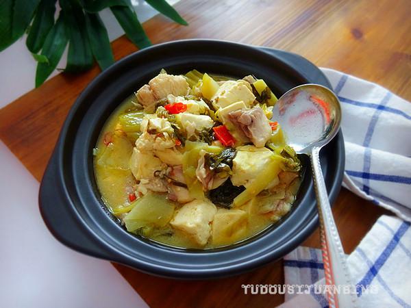 酸菜魚燉豆腐的做法-咸鮮味煮菜譜
