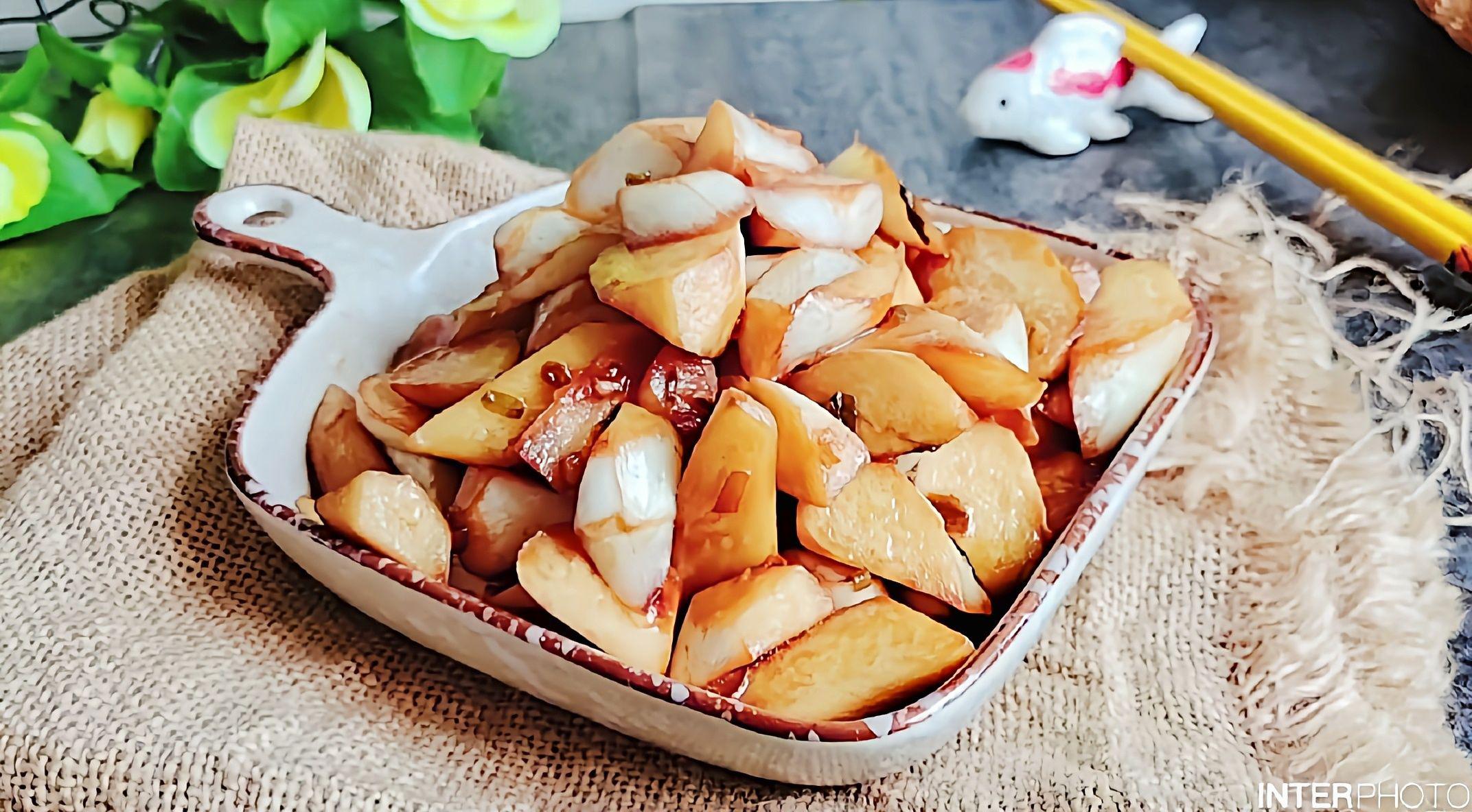 秋冬補虛健體…油燜茭白的做法-咸鮮味燜菜譜