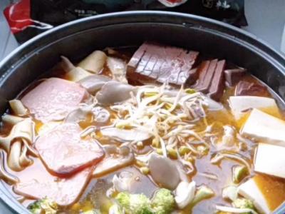 小龍蝦香辣暖鍋的做法-香辣味煮菜譜