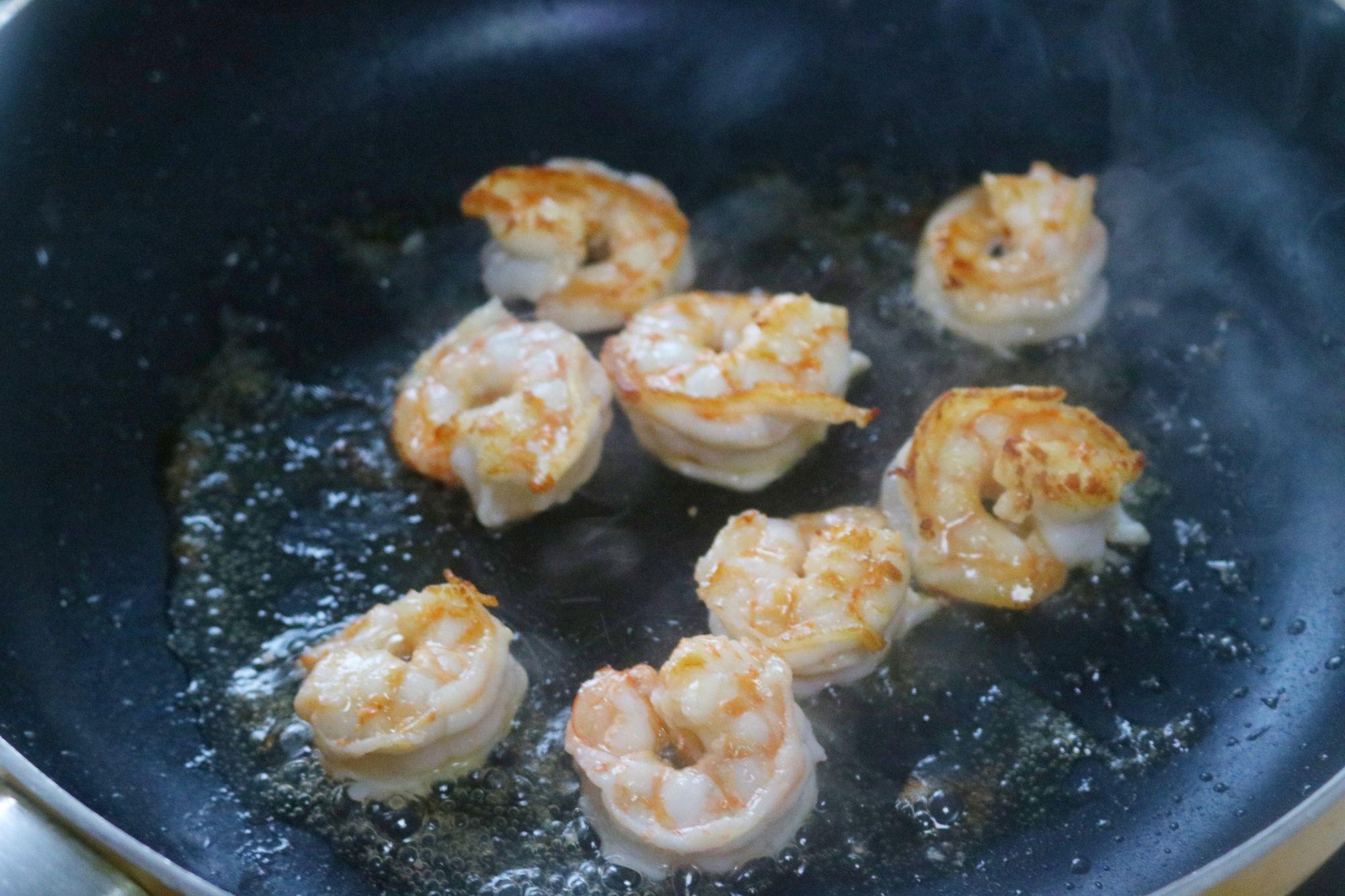 蝦仁滑蛋的做法-家常味炒菜譜