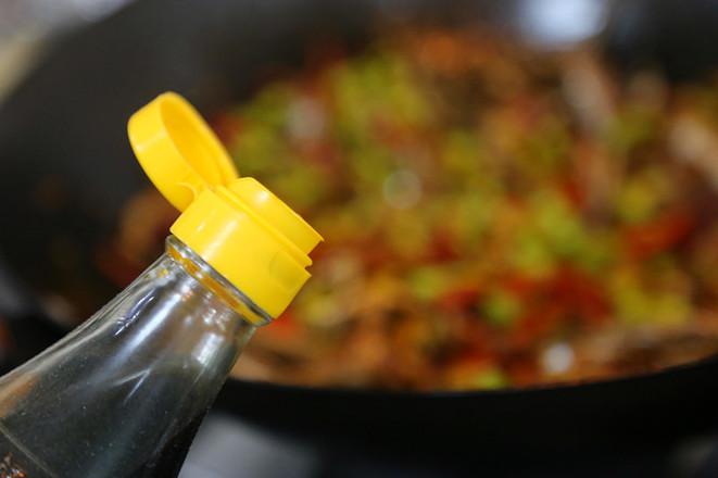 香辣毛豆米炒小魚干的做法-家常味炒菜譜