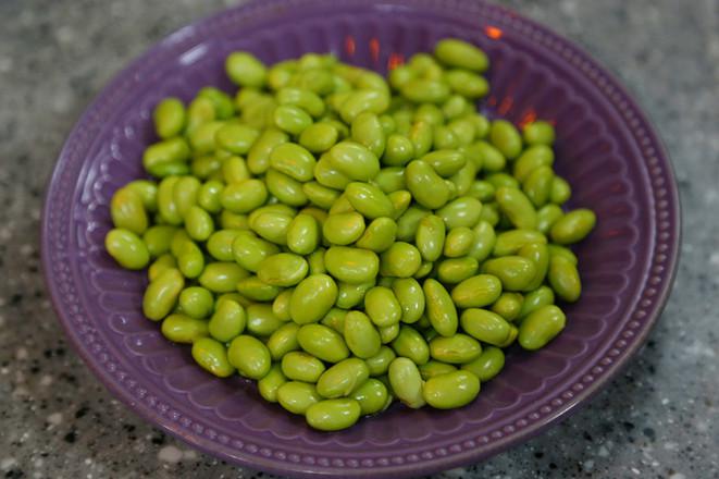 香辣毛豆米炒小魚干的做法-家常味炒菜譜