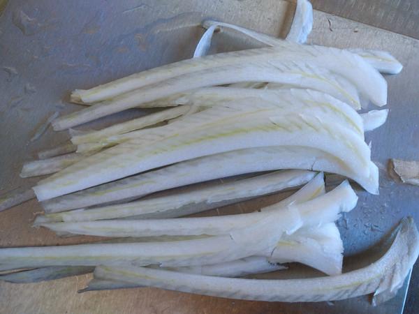 涼拌鳳尾白菜的做法-酸辣味拌菜譜