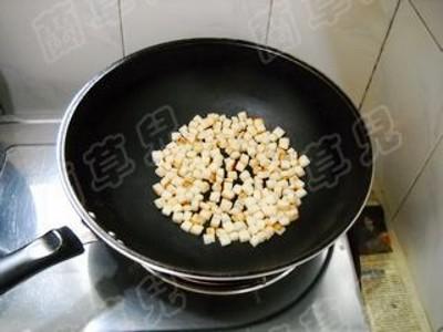 醬香饅頭炒雞蛋的做法-家常味炒菜譜