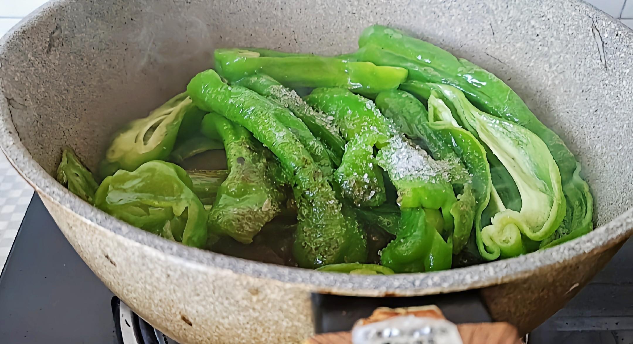 媽媽味道下飯神器…糖醋青椒的做法-酸甜味燒菜譜