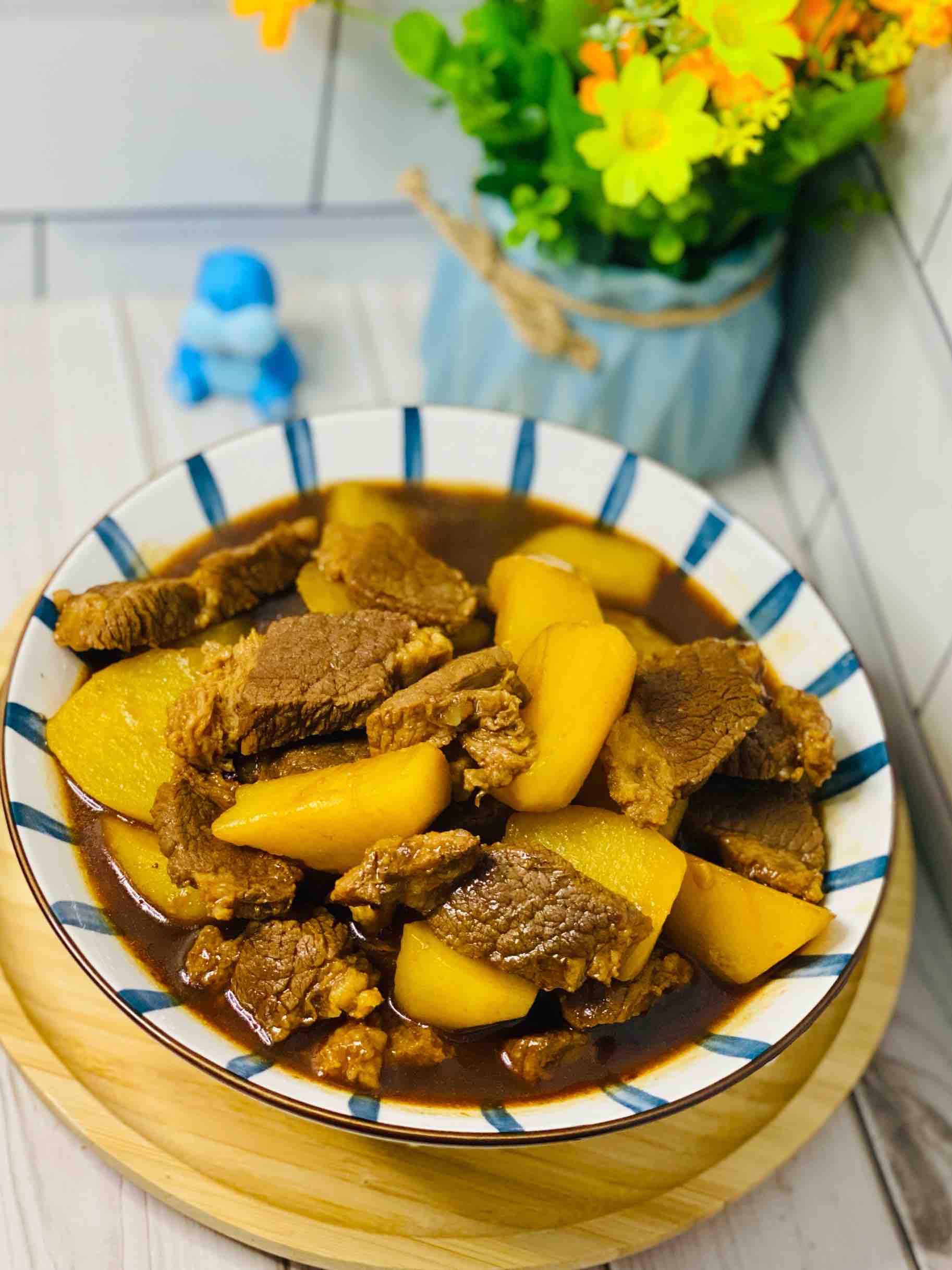 爆香紅燒牛肉燜土豆,這樣煮??一鍋都不夠的做法-家常味醬菜譜-易網健康養生網 爆香紅燒牛肉燜土豆,這樣煮??一鍋都不夠的做法-家常味醬菜譜