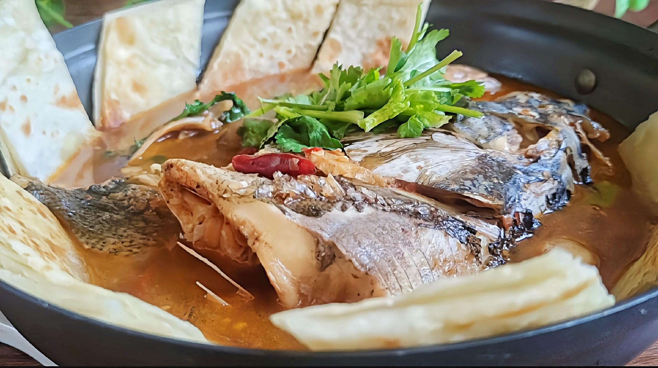 秋冬這樣吃，菜飯一鍋出~魚頭泡餅的做法-咸鮮味燉菜譜