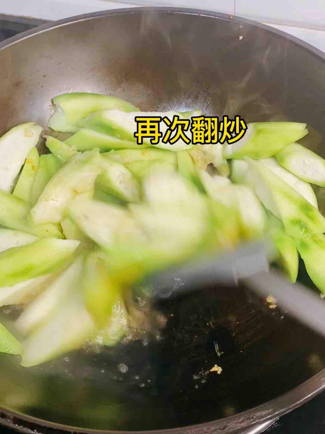 絲瓜這樣炒，比山珍海味還美味，10條不夠吃??便宜超好吃的做法-咸鮮味炒菜譜