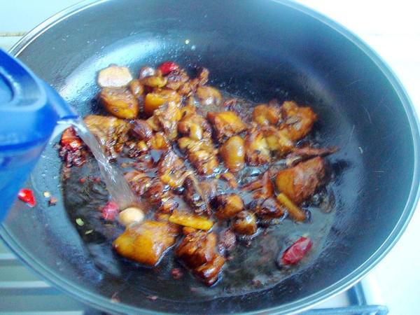 豆皮木耳燒雞的做法-咸鮮味燒菜譜