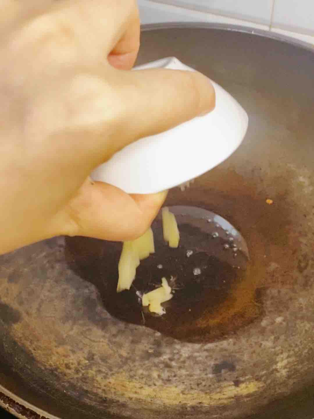 絲瓜這樣炒，比山珍海味還美味，10條不夠吃??便宜超好吃的做法-咸鮮味炒菜譜