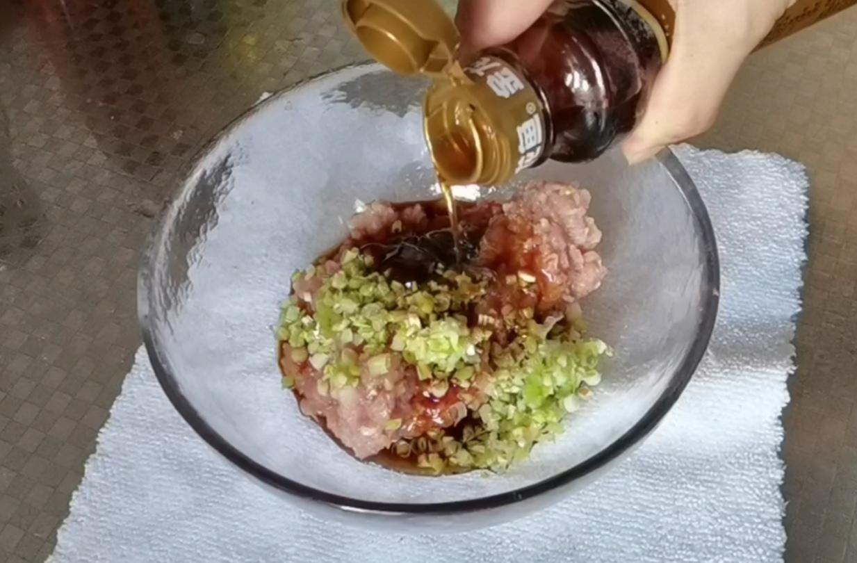 立冬之后蓮藕就應該這樣吃,軟糯鮮香營養豐富的做法-家常味蒸菜譜-易網健康養生網 立冬之后蓮藕就應該這樣吃,軟糯鮮香營養豐富的做法-家常味蒸菜譜