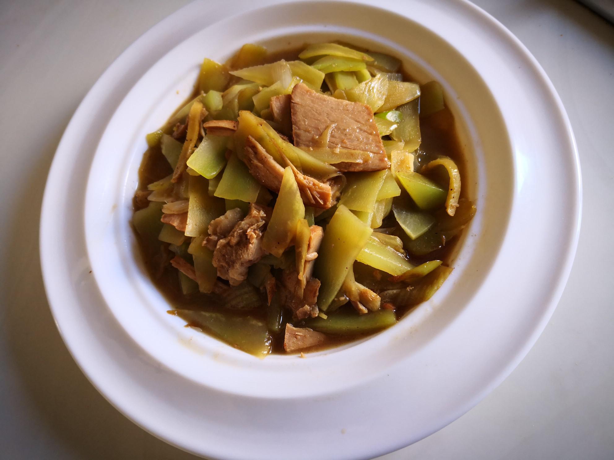 肉片炒青筍的做法-家常味炒菜譜