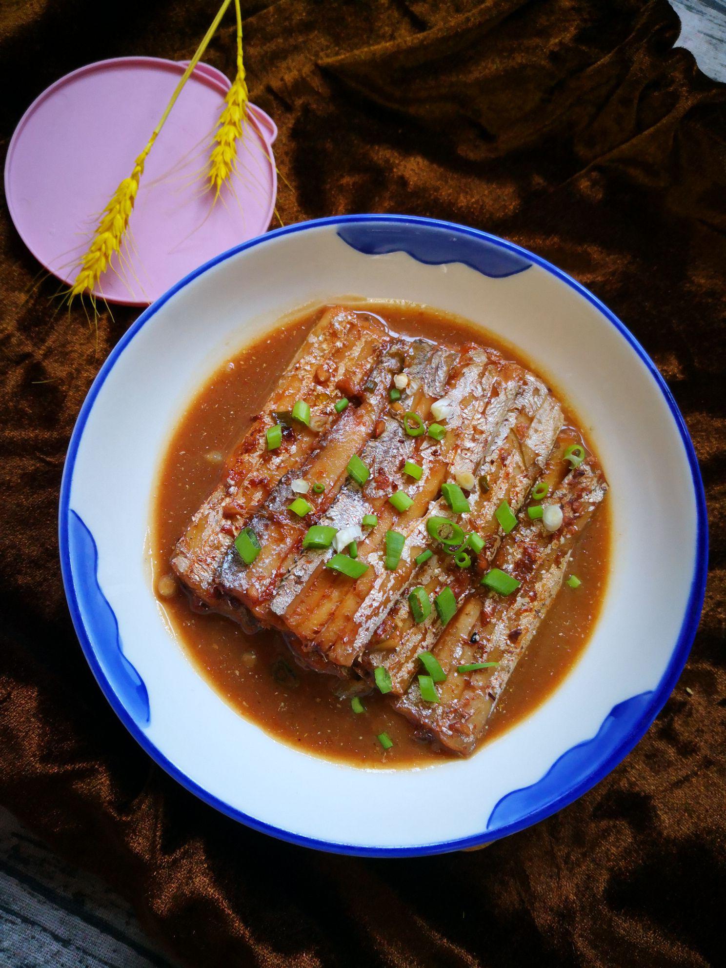 紅燒刀魚的做法-家常味燒菜譜-易網健康養生網 紅燒刀魚的做法-家常味燒菜譜