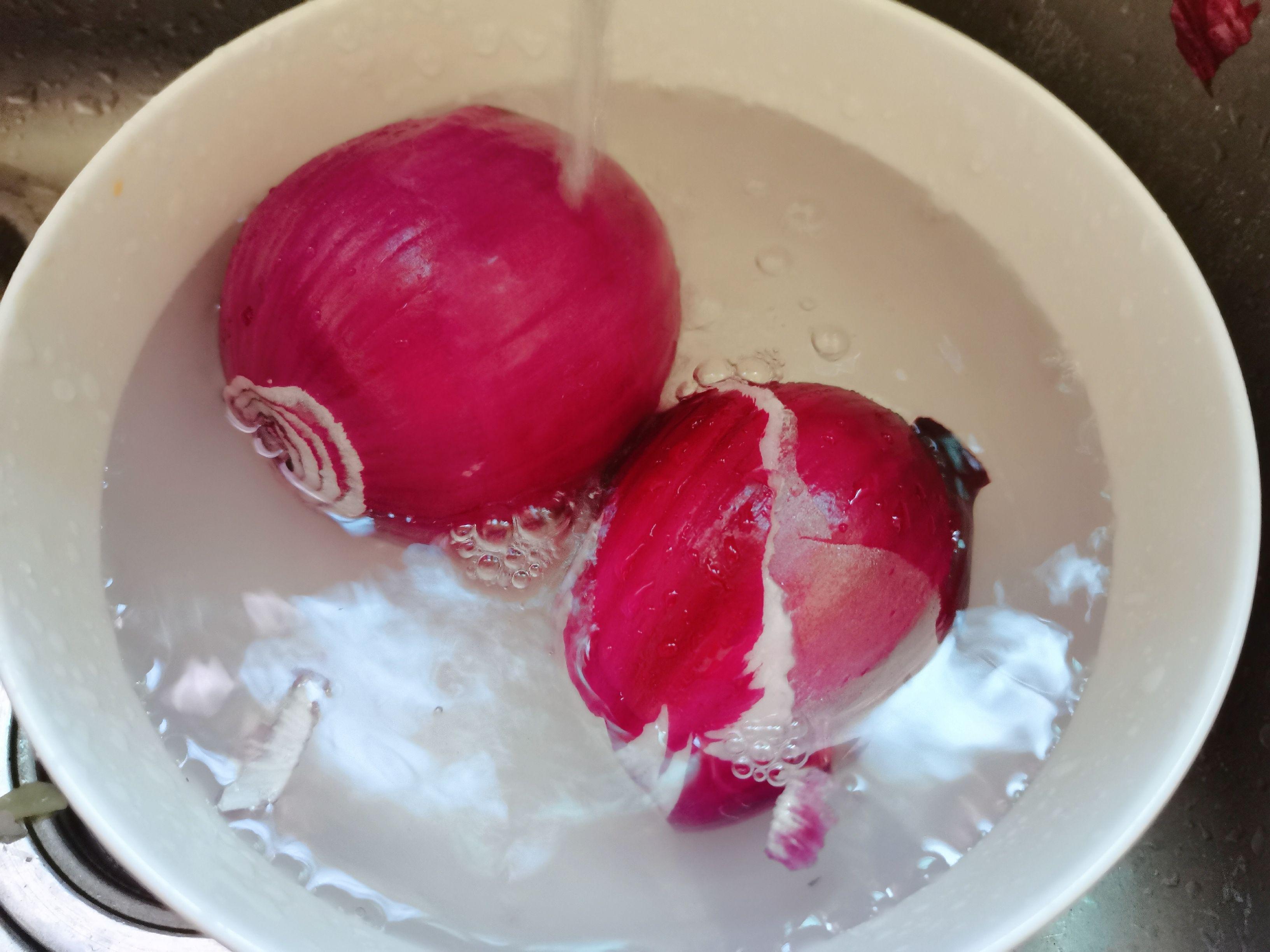 洋蔥炒蛋的做法-家常味炒菜譜