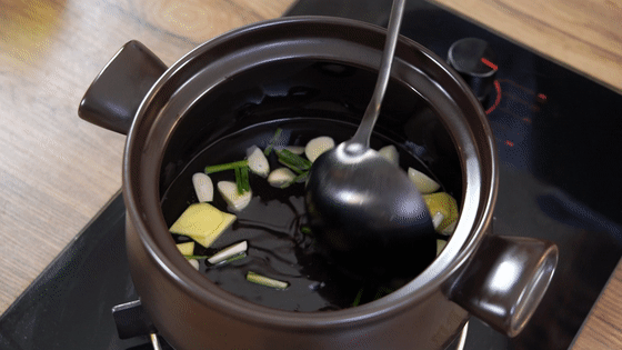 茶油燜雞【孔老師教做菜】的做法-家常味燜菜譜-易網健康養(yǎng)生網 茶油燜雞【孔老師教做菜】的做法-家常味燜菜譜