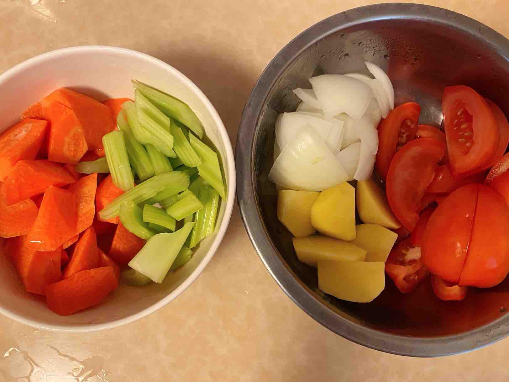 雜菜牛尾湯的做法-酸甜味煲菜譜