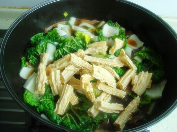 黑白菜寬粉燉腐竹的做法-咸鮮味燉菜譜