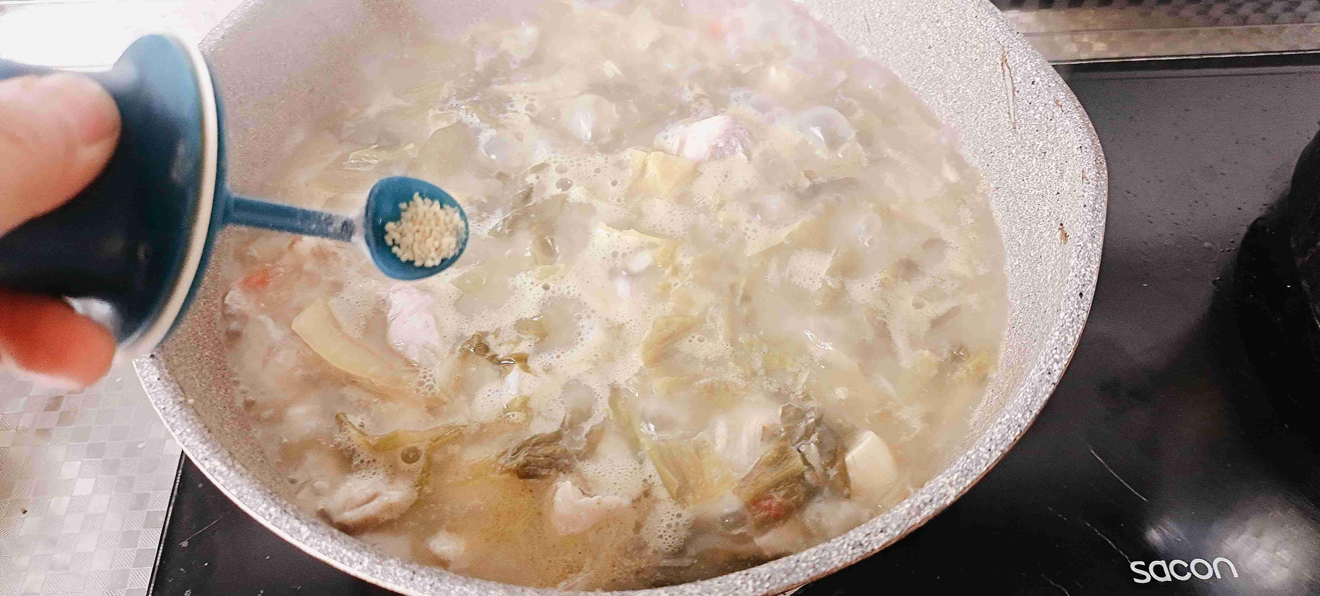 好吃的酸菜魚做法，10分鐘學會~酸菜魚的做法-酸辣味煮菜譜