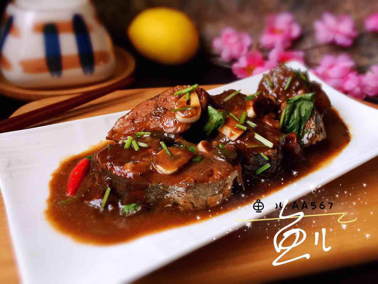 做鲅魚加幾勺它，咸香味美，家人都喜歡，太費(fèi)米飯了！的做法-醬香味燉菜譜