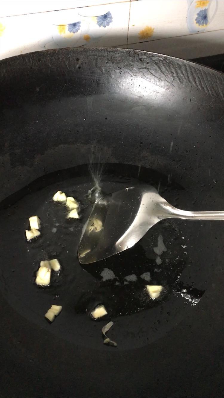 油麥菜加這種醬炒不比豆豉鯪魚油麥菜味道差的做法-其它口味炒菜譜-易網健康養生網 油麥菜加這種醬炒不比豆豉鯪魚油麥菜味道差的做法-其它口味炒菜譜