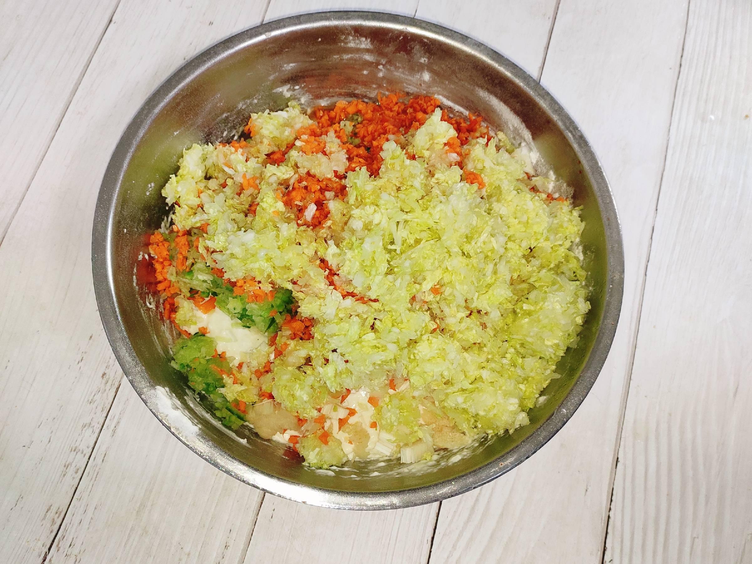 外酥里嫩的五彩丸子的做法-咸鮮味炸菜譜