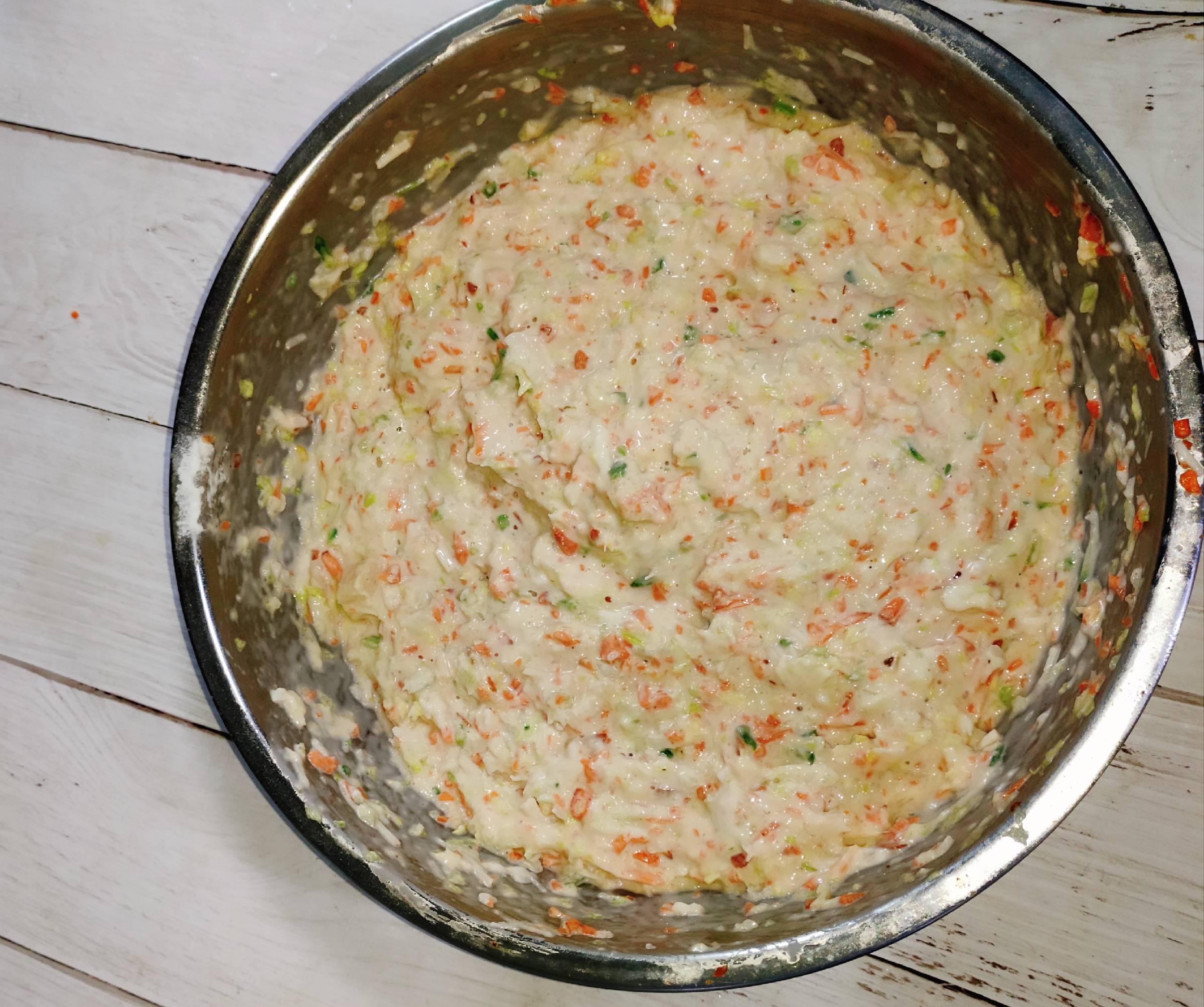 外酥里嫩的五彩丸子的做法-咸鮮味炸菜譜