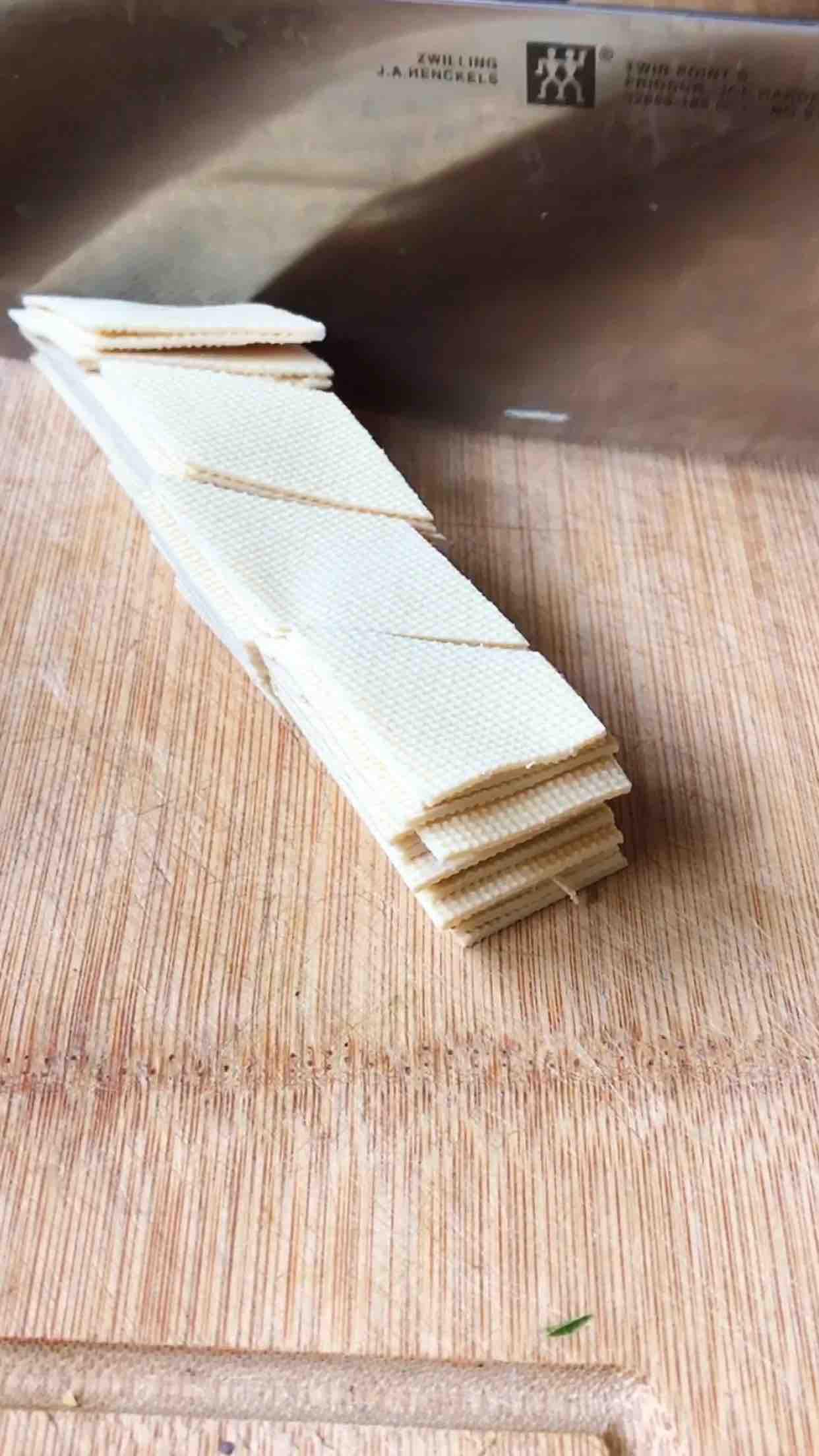 豆皮好吃做法的做法-香辣味炒菜譜