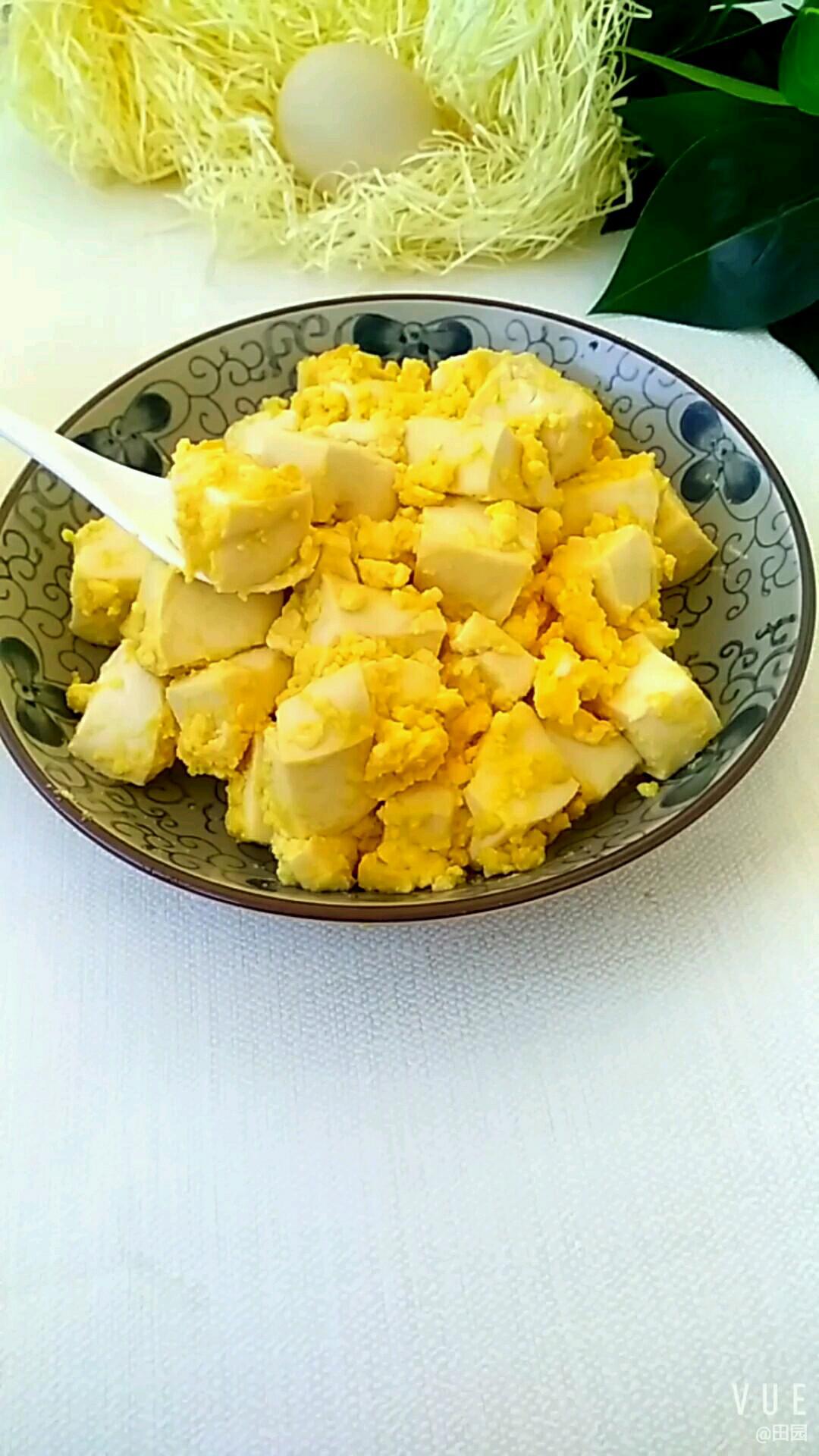 新鮮美味又營養(yǎng) 源自豆腐鵝蛋黃的做法-咸鮮味燒菜譜