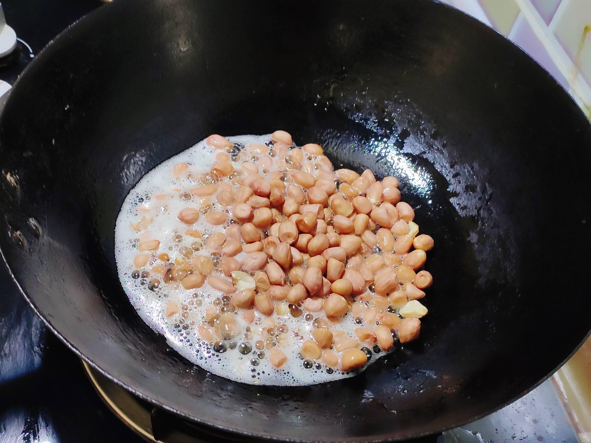 好吃的糖醋菱角花生米的做法-酸甜味拌菜譜