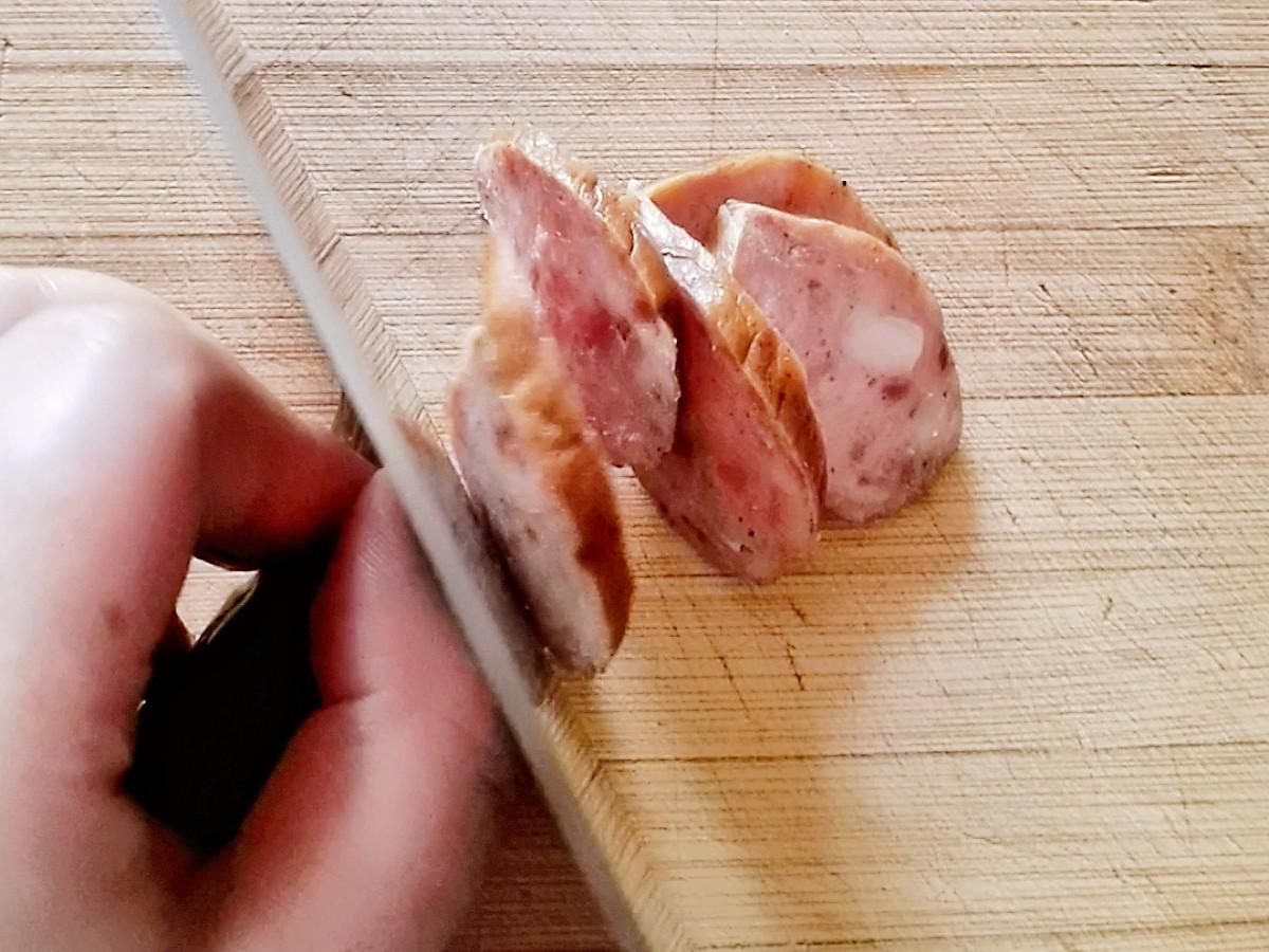 1根香腸1份豆芽隨便1炒，簡單美味又下飯的做法-咸鮮味炒菜譜