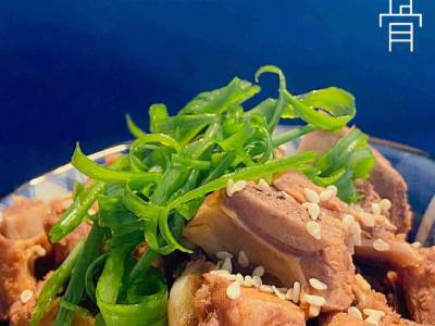 懶人宿舍黨小白輕松解鎖大菜——醬排骨的做法-醬香味煮菜譜