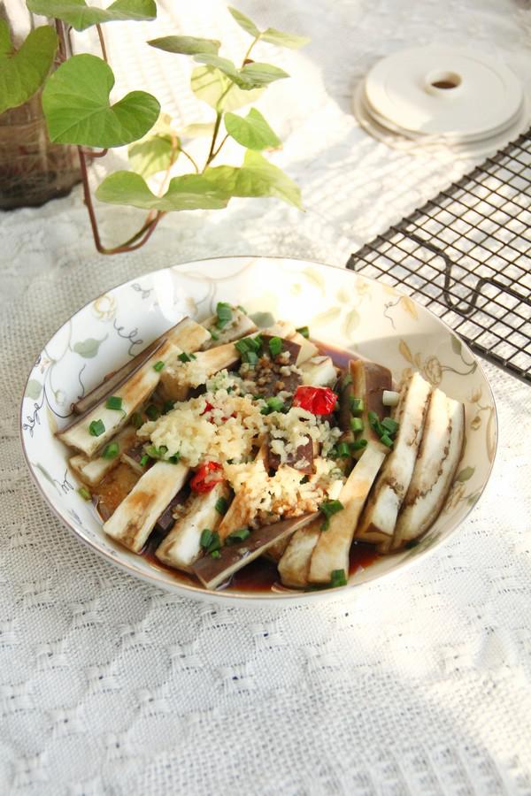 蒜香軟糯的蒸茄子的做法-蒜香味蒸菜譜