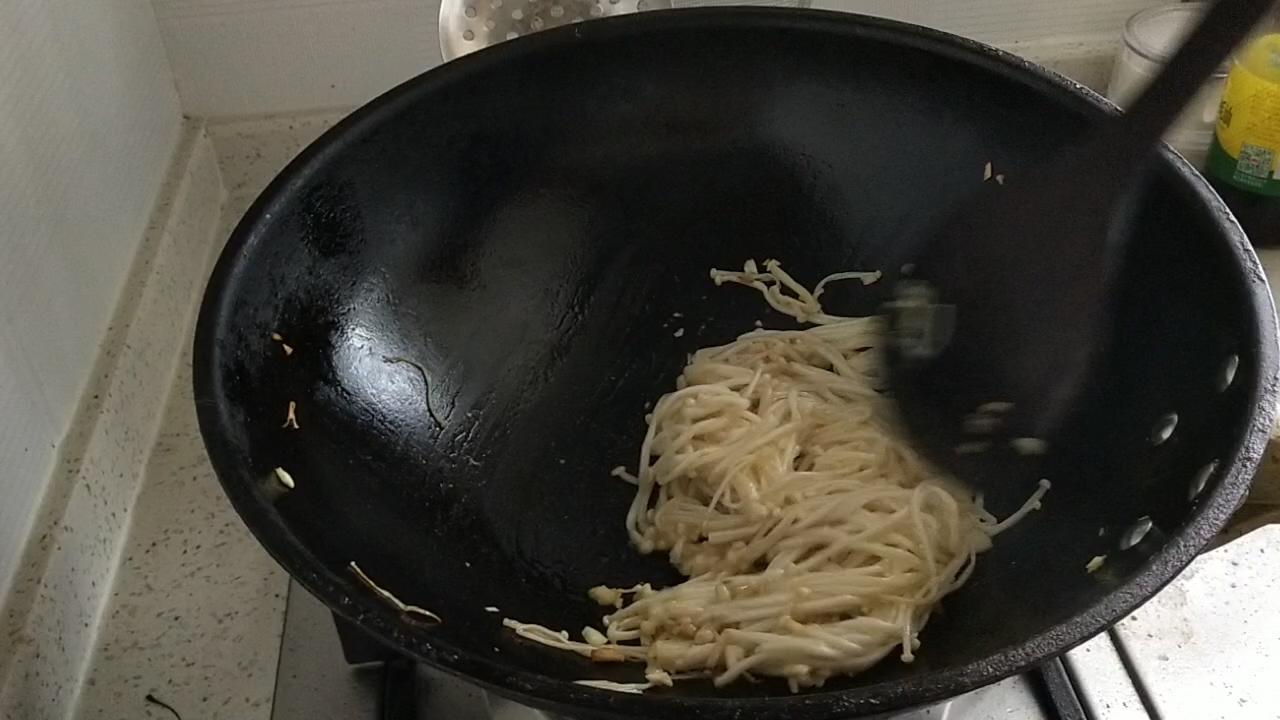 干香燒烤金針菇的做法-家常味烤菜譜